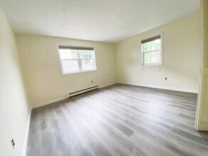 14 Old Colony Ln in Arlington, MA - Building Photo - Building Photo