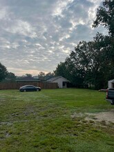18063 Old Jefferson Hwy-Unit -Rear apartment in Prairieville, LA - Building Photo - Building Photo