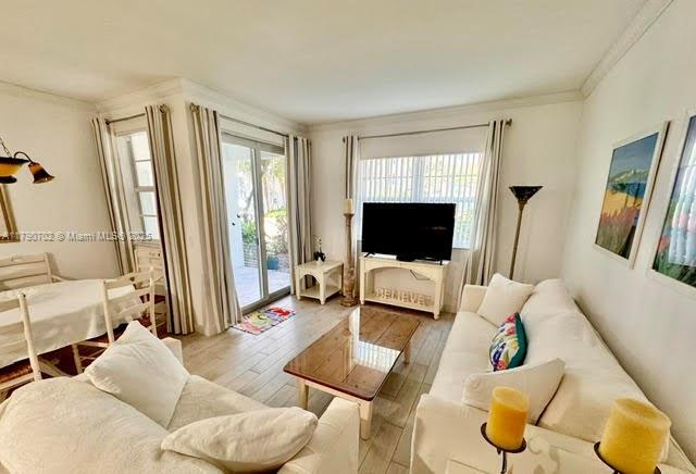 3235 NE 184th St, Unit 11101 in North Miami Beach, FL - Building Photo - Building Photo