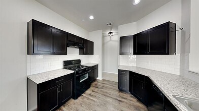 9800 Jackrabbit Rd in Yukon, OK - Building Photo - Building Photo