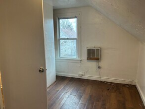 3428 Altamont Rd in Cleveland, OH - Building Photo - Building Photo