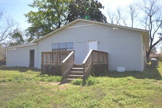 412 West University in Magnolia, AR - Building Photo - Building Photo