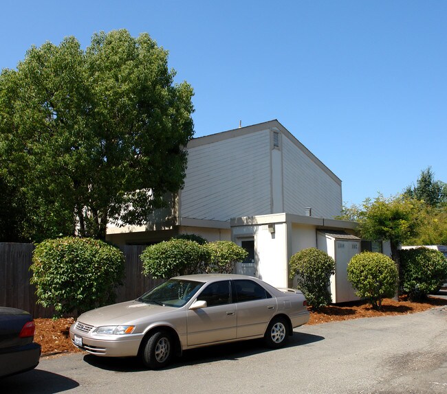 4402 Culebra Ave in Santa Rosa, CA - Building Photo - Building Photo