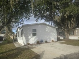 1400 Banana Rd in Lakeland, FL - Building Photo