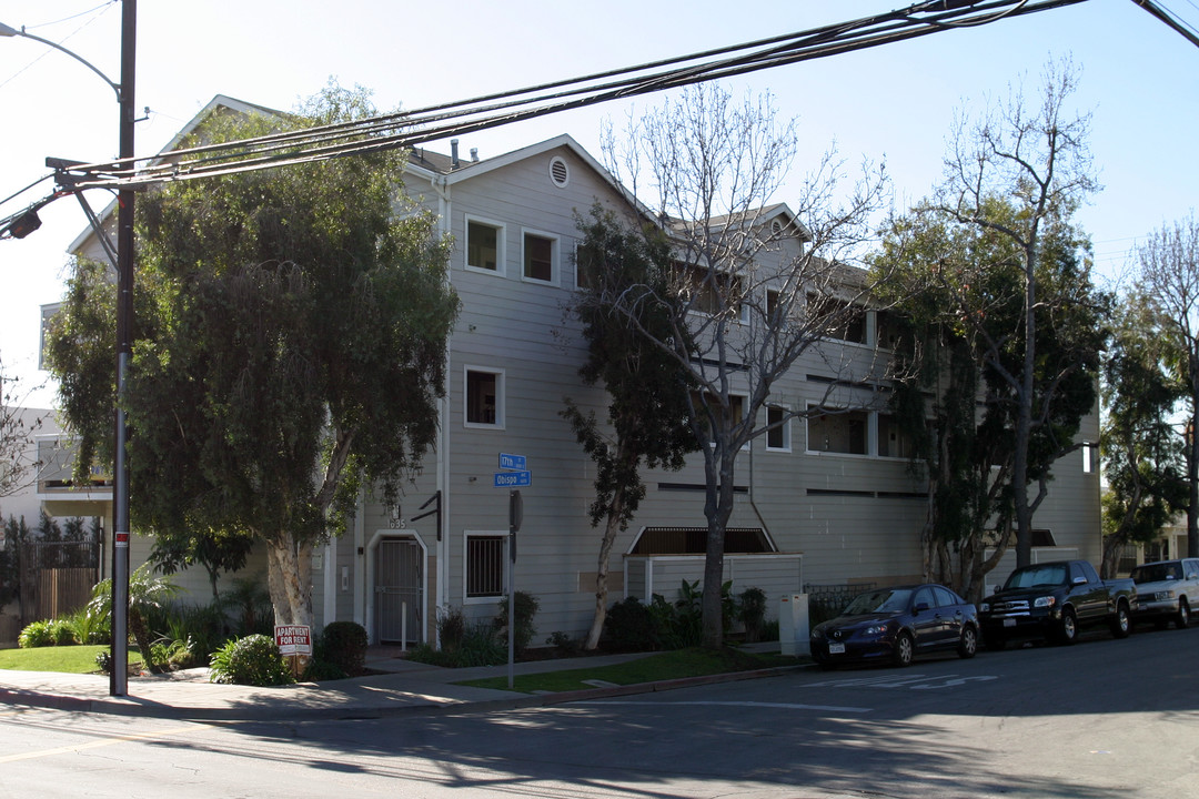 1635 Obispo Ave in Long Beach, CA - Foto de edificio