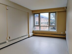 Stamps Place in Vancouver, BC - Building Photo - Building Photo