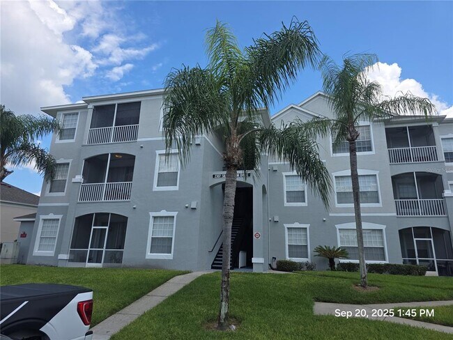2307 Silver Palm Dr in Kissimmee, FL - Building Photo - Building Photo