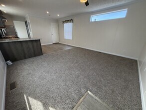 15386 Danseur Dr in Clinton Township, MI - Foto de edificio - Building Photo