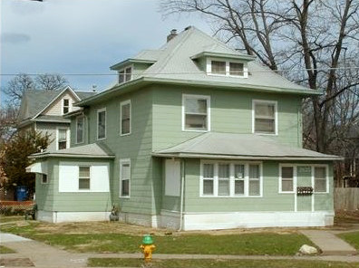 Cottage Grove Apartments in Des Moines, IA - Building Photo