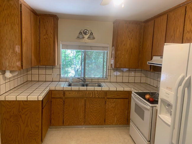 property at 5770 Croy Rd