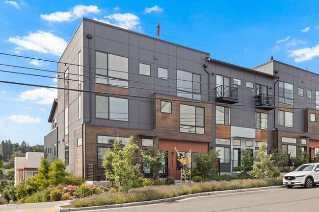 property at 2047 25th Ave S