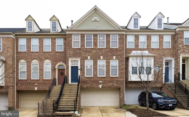 4609 Fair Valley Dr
