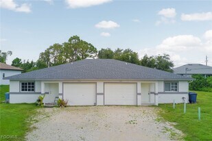 704 Ichabod Ave in Lehigh Acres, FL - Building Photo