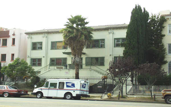 511 S Rampart Blvd in Los Angeles, CA - Building Photo - Building Photo