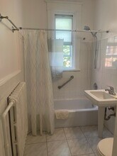 5244 Snowdon Rue in Montréal, QC - Building Photo - Building Photo