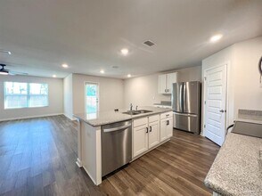 8673 Pathstone Blvd in Pensacola, FL - Building Photo - Building Photo