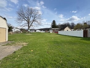 2020 Atlantis Dr in Latrobe, PA - Building Photo - Building Photo