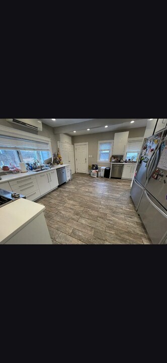 75 Wallingford Rd in Boston, MA - Building Photo