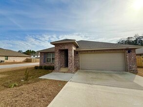 6327 Burrow Ln in Bellview, FL - Building Photo - Building Photo