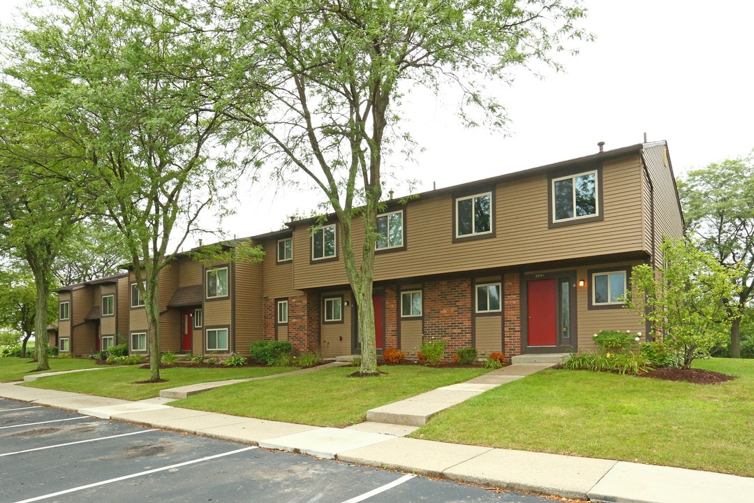 Linden Lane in Flint, MI - Building Photo