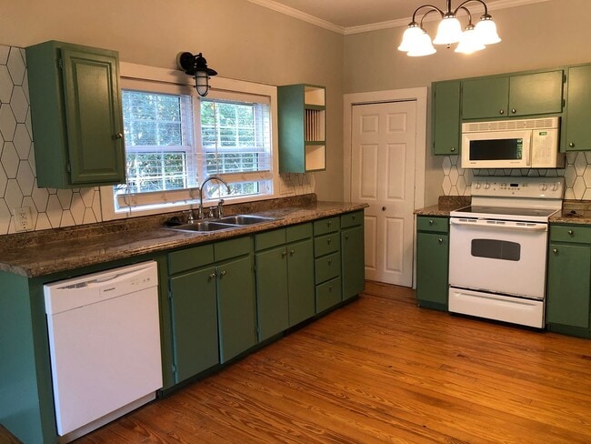 310 Carpenter St in West Columbia, SC - Building Photo - Building Photo