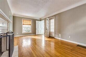 3807 Northampton Rd in Cleveland Heights, OH - Building Photo - Building Photo