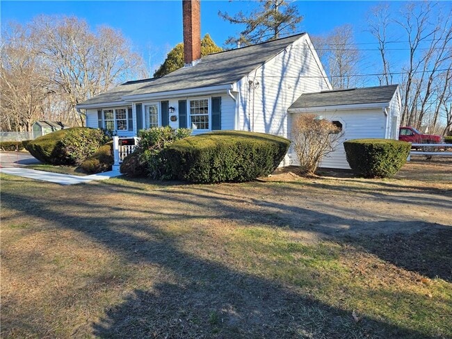 140 Tower Hill Rd in North Kingstown, RI - Building Photo - Building Photo