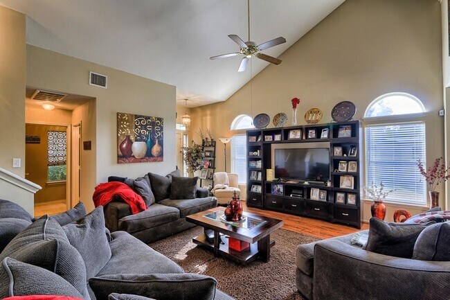 1400 Dillon Lake Bend in Leander, TX - Building Photo - Building Photo