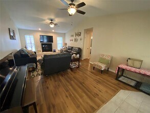 454 W Oakwood Ave in Orange City, FL - Building Photo - Building Photo