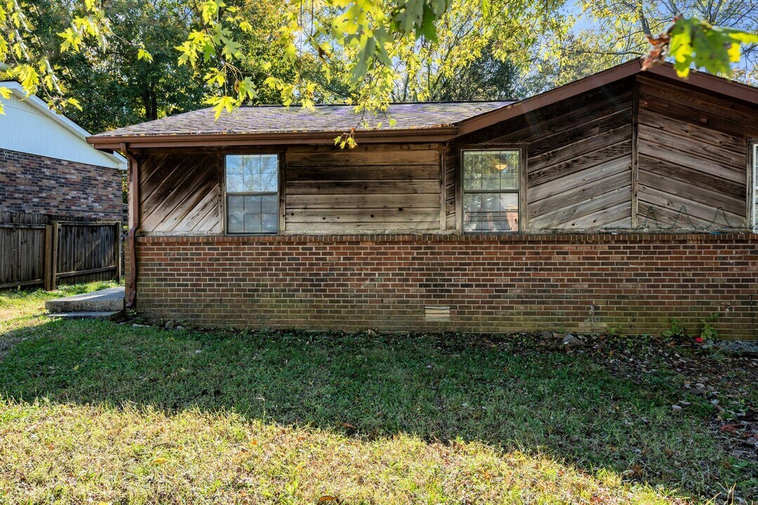 4426 Central Valley Dr in Nashville, TN - Building Photo