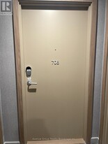 1 Quarrington Lane in North York, ON - Building Photo