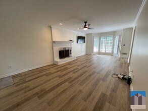 1501 Eryn Cir in Suwanee, GA - Building Photo - Building Photo