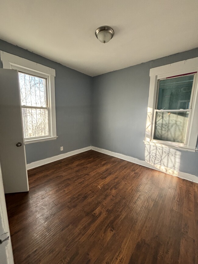 313 S 19th St in Newark, NJ - Foto de edificio - Building Photo