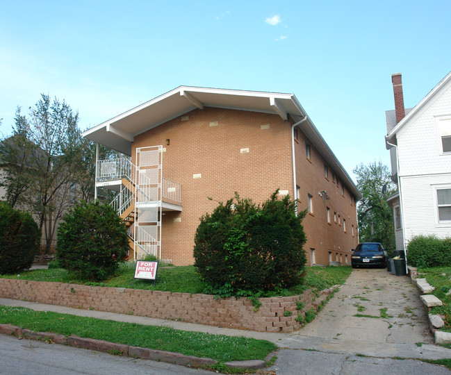 1008 S 30th Ave in Omaha, NE - Building Photo - Building Photo