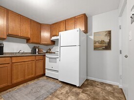 Keewaydin Pines in Laconia, NH - Building Photo