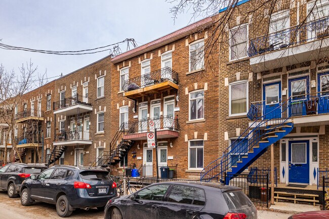 5567-5573 4E Av in Montréal, QC - Building Photo - Building Photo