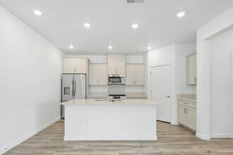 8164 W Grey Alder Dr in Eagle, ID - Building Photo - Building Photo
