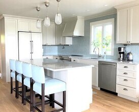 88 Little Neck Rd in Ipswich, MA - Building Photo - Building Photo