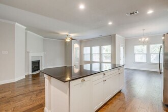 3320 Mission St in Fort Worth, TX - Building Photo - Building Photo