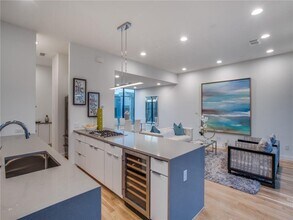 5225 Crestfield Pl in Dallas, TX - Building Photo - Building Photo