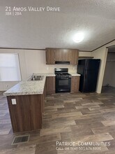 21 Amos Valley Dr in Springfield, IL - Building Photo - Building Photo