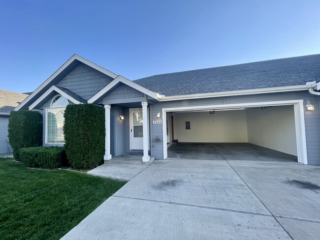 property at 200 N 41st St