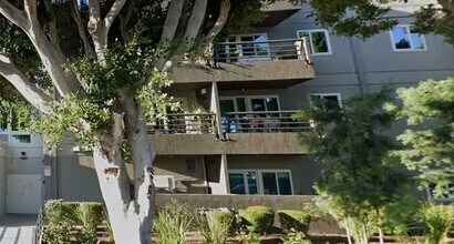 5100 Overland Ave in Culver City, CA - Foto de edificio - Building Photo