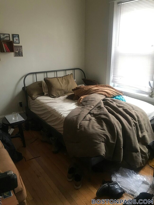 107 Gordon St, Unit 3 in Boston, MA - Building Photo - Building Photo