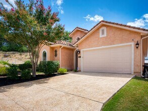 16026 Huebner Bluff in San Antonio, TX - Building Photo - Building Photo