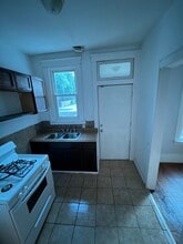 8333 John R St in Detroit, MI - Foto de edificio - Building Photo