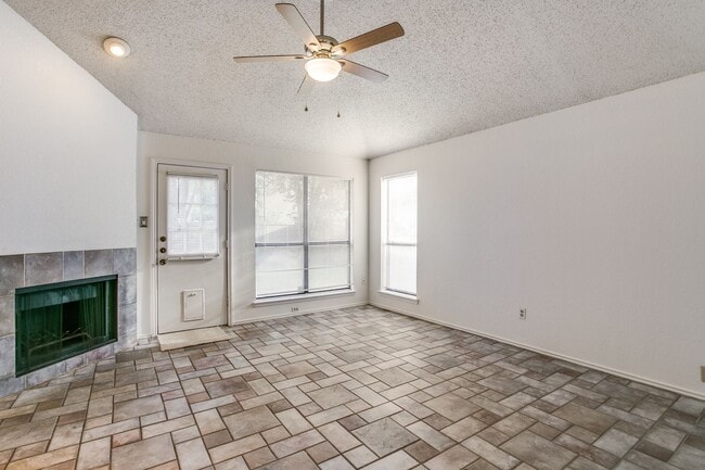 535 Lee Dr in Coppell, TX - Building Photo - Building Photo