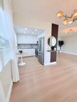 402 Brighton J in Boca Raton, FL - Building Photo