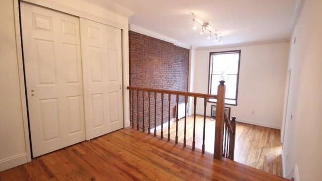 property at 126 W 82 St