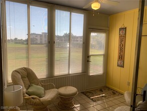 1740 Pine Valley Dr in Ft. Myers, FL - Foto de edificio - Building Photo